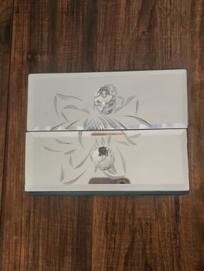 Mirrored Jewelry Box With Floral Detail. Urban Outfitters.